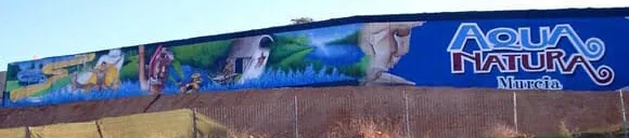 Mural panorámico Aqua Natura Murcia con animales y arte urbano en Terra Natura Espinardo