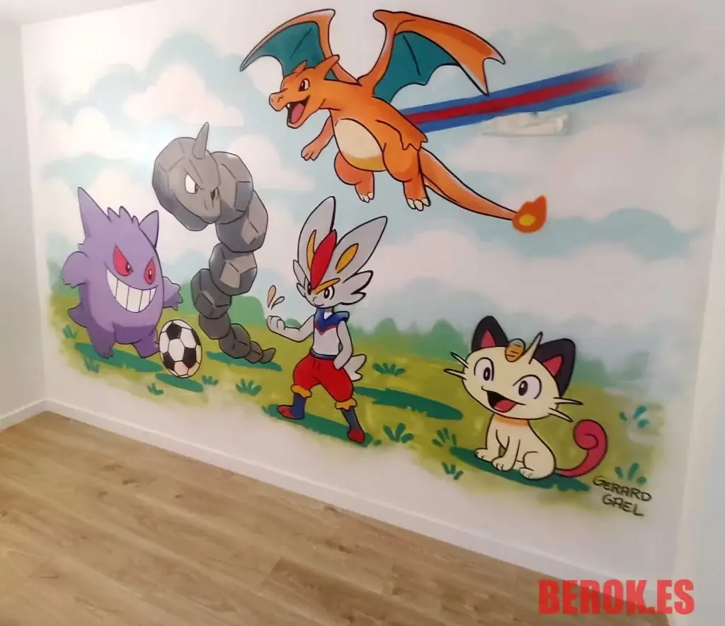 Mural infantil de Pokémon con Gengar, Onix, Charizard, Cinderace y Meowth jugando al fútbol