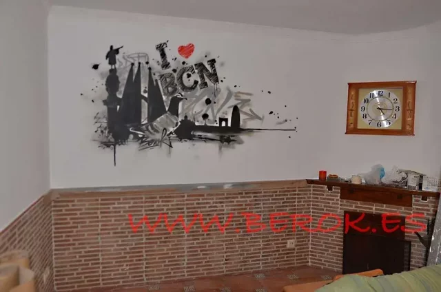 Mural interior skyline Barcelona I love BCN Graffiti mural interior con skyline de Barcelona, Sagrada Familia y texto I love BCN.