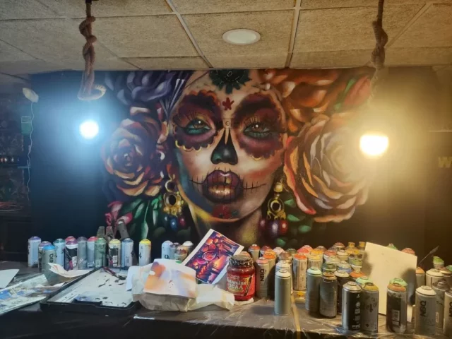 mural graffiti catrina mexicana flores