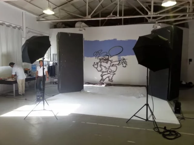 Graffiti de Papá Noel en sesión fotográfica de estudio