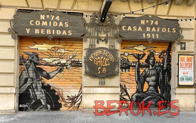Graffiti en persianas Casa Rafols Barcelona estilo modernista