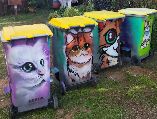graffiti-containers-gatos-viladecans-adopcion