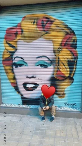 Persiana decorada con retrato de Marilyn Monroe Mural de Marilyn Monroe en persiana metálica estilo pop-art