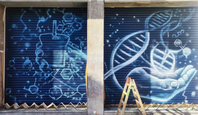 Graffiti persianas luces azules universo física cuántica ADN y átomos