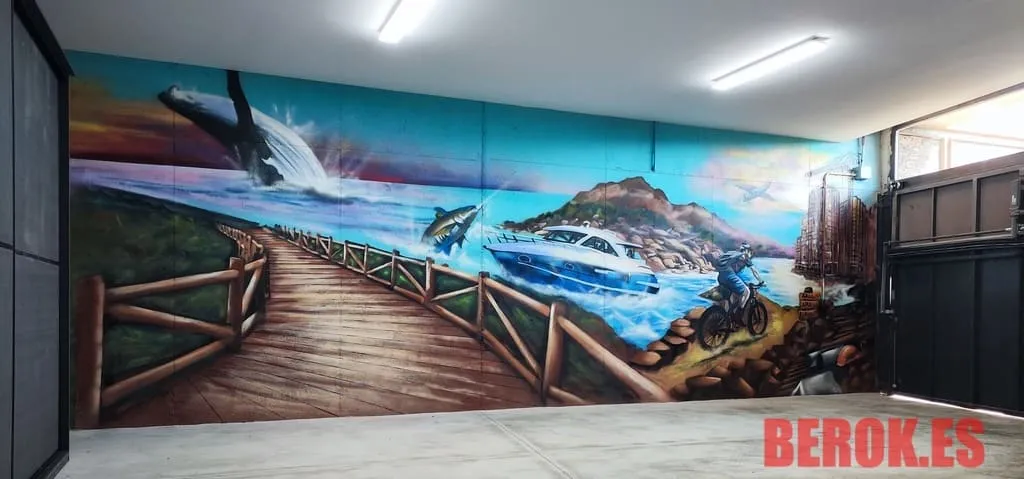 Graffiti con ciclismo pesca avión y construcción en mural urbano Port de la Selva