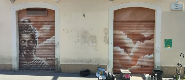graffiti-persianas-buda-tonos-ocres