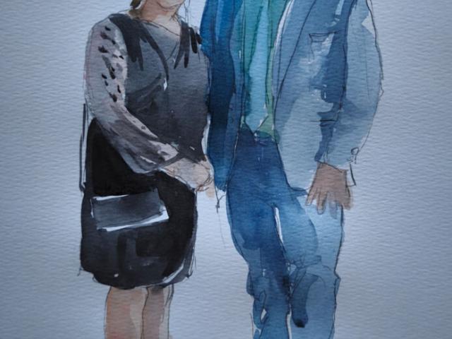 Detalle del retrato de pareja con vestido negro Pareja ilustrada en acuarela con vestido negro y traje azul, posando de cuerpo entero sobre fondo claro.